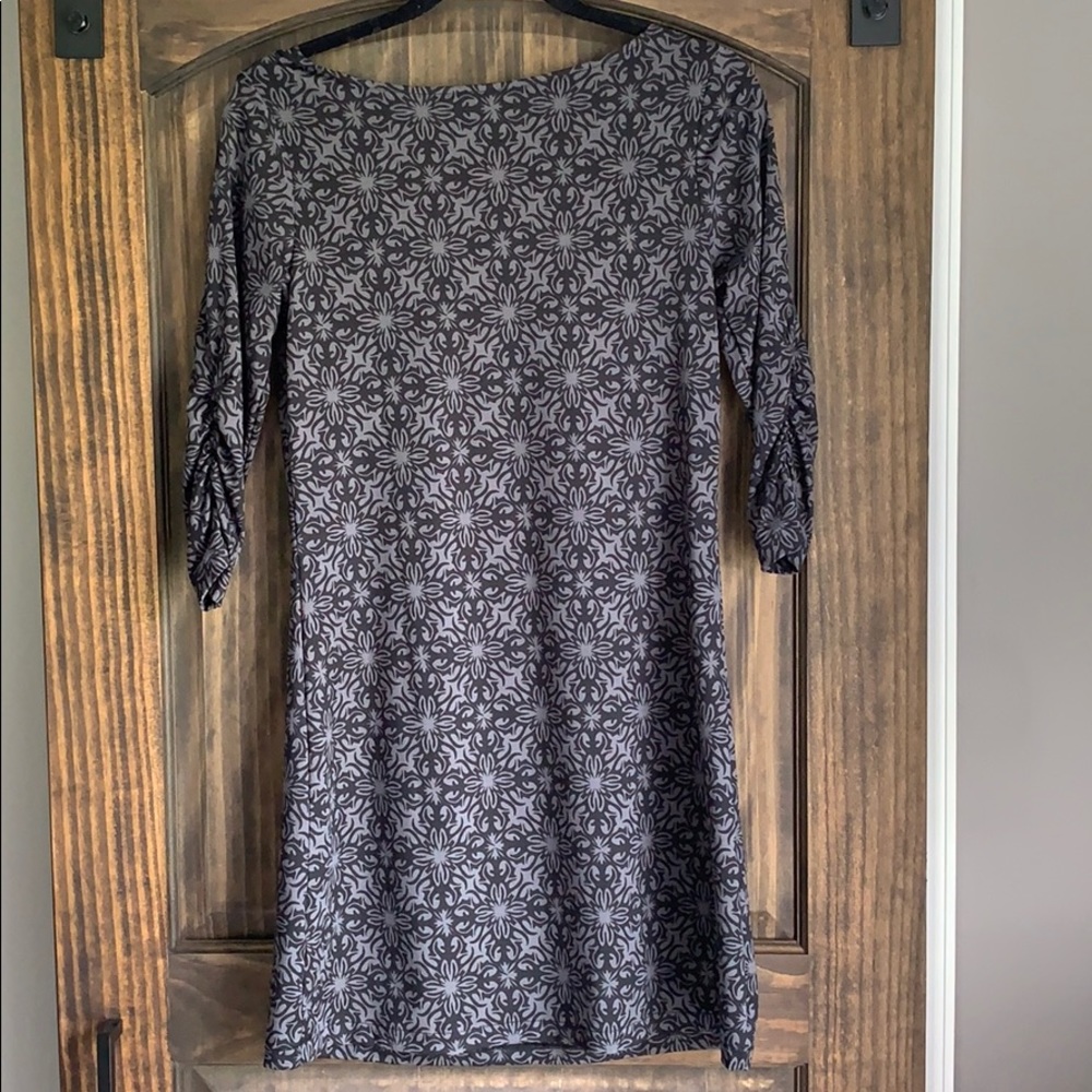 Dress - Picture 3 of 3